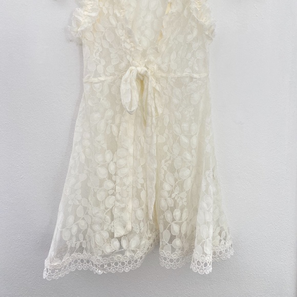 WAIMARI Ivory Lace Cover Up Dress - Picture 5 of 5